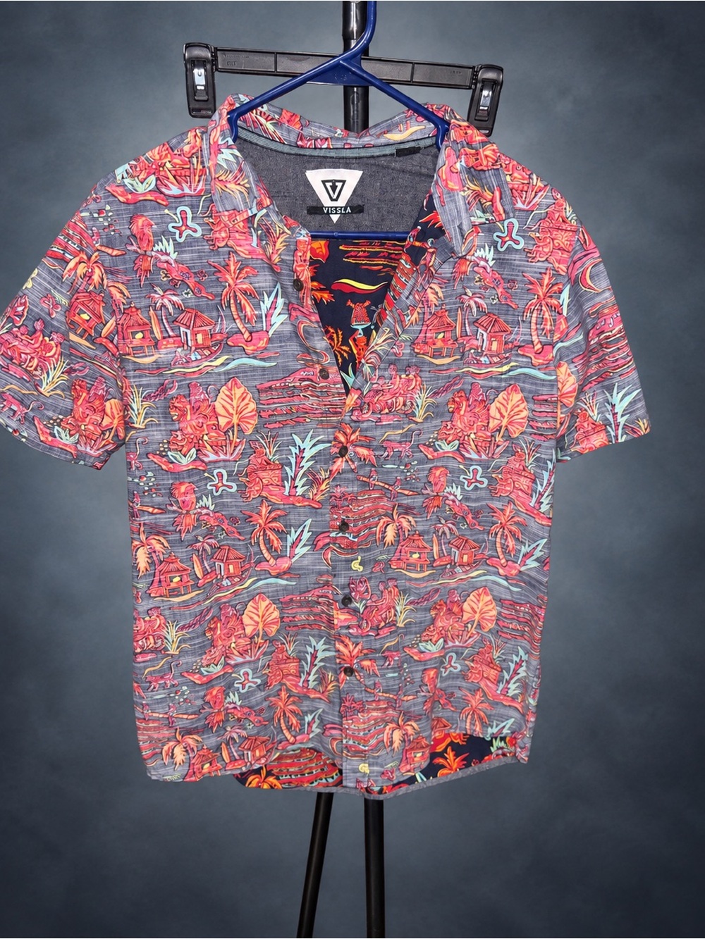 Vissla Men's Short-Sleeve Tropical Print Shirt - Multi-Color. Size Large